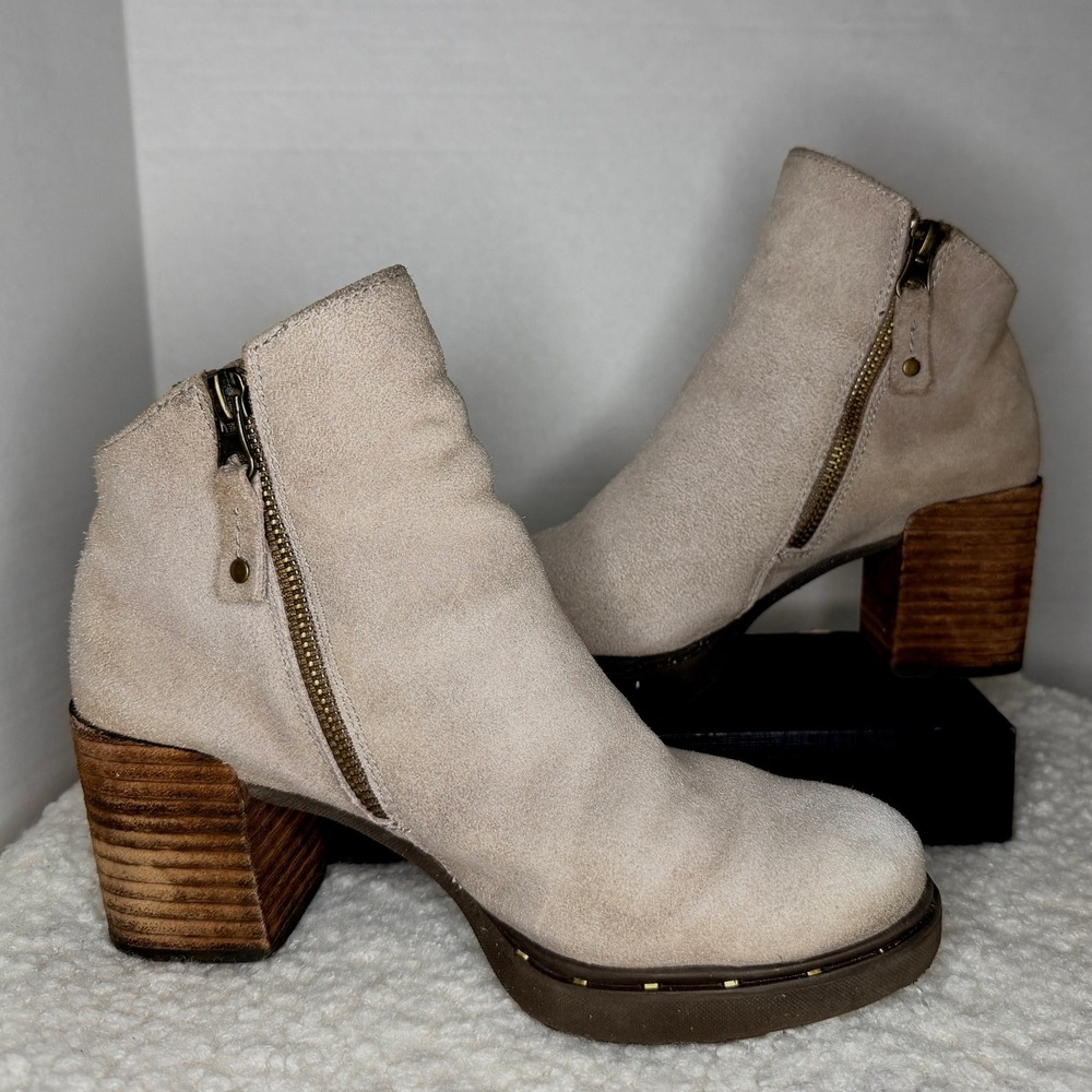 OTBT‎ Beige Stone Suede Leather Stud Platform Ankle Boots Womens 6 Chunky Heel - Picture 11 of 11